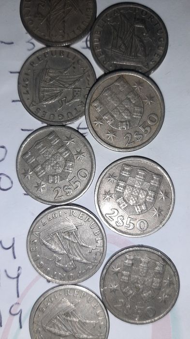 Conjunto de 200 moedas antigas de 2$50