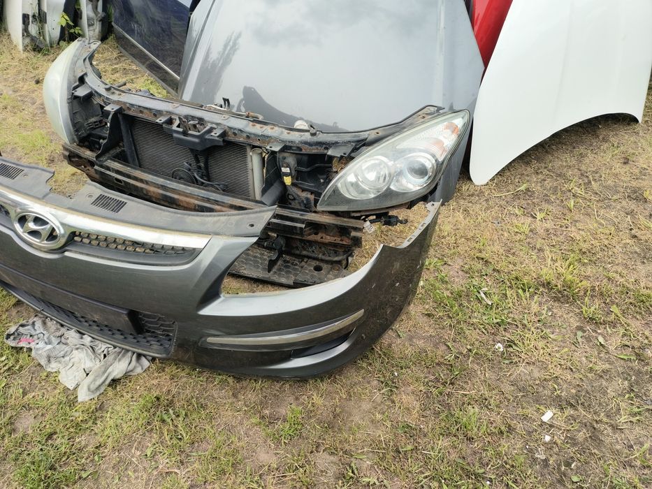 Hyundai i30 kombi zderzak przedni przód