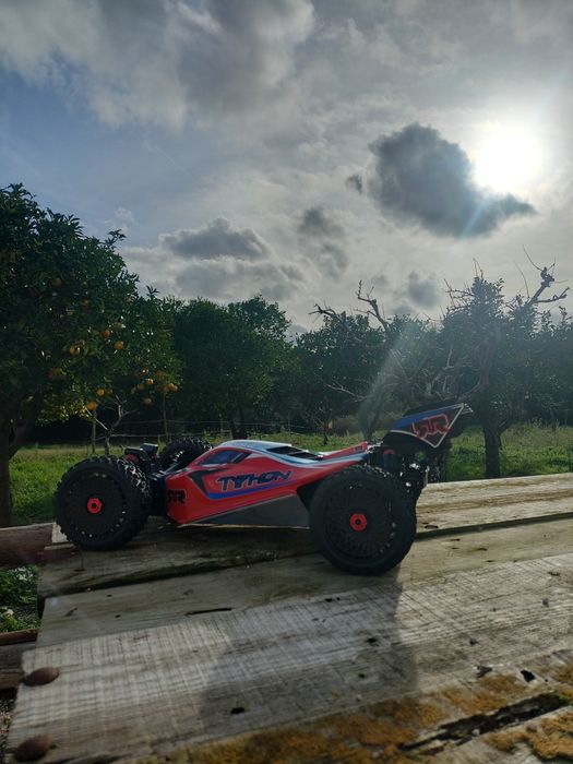 Carro rc Typhon arrma