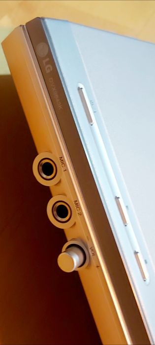 Leitor DVD/karaoke LG