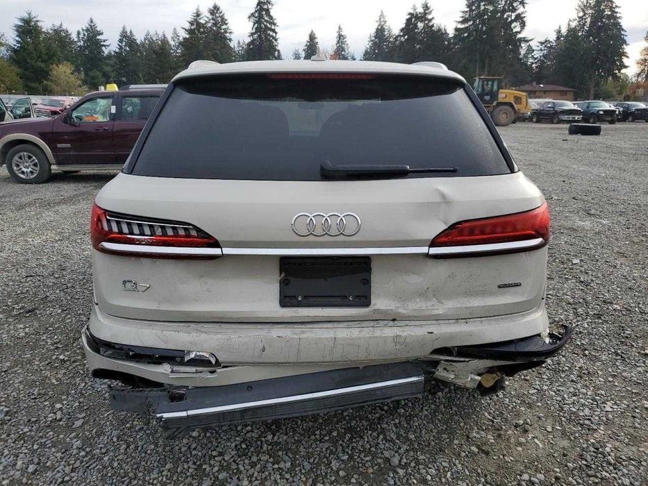 Audi Q7 Premium Plus SR 2020 року - розкішний 7-місний кросовер