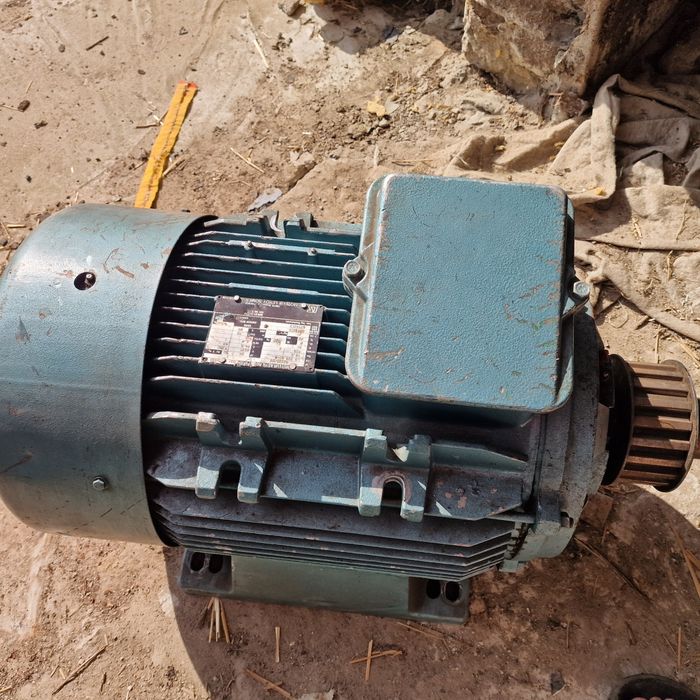 Sprzedam silnik elektryczny 18.5 kw 700obr