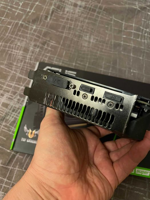 Видеокарта ASUS GTX 1650 Super
