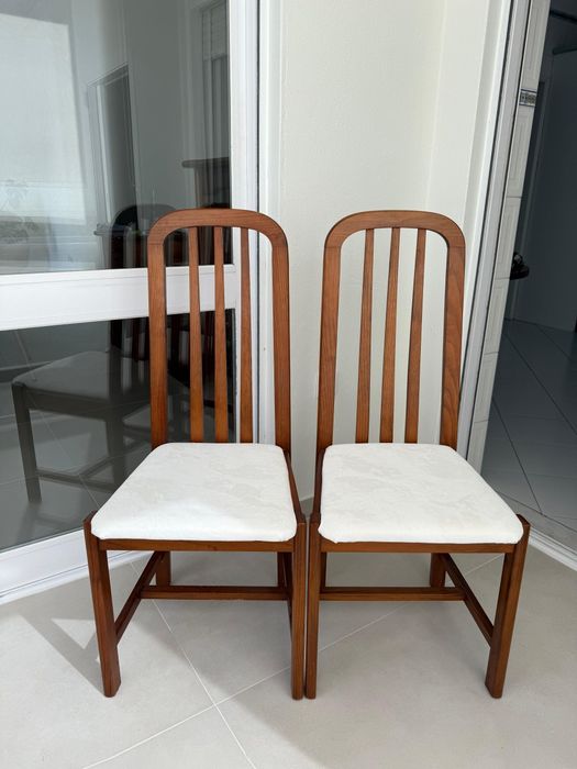 Conjunto mesa extensivel + 6 Cadeira