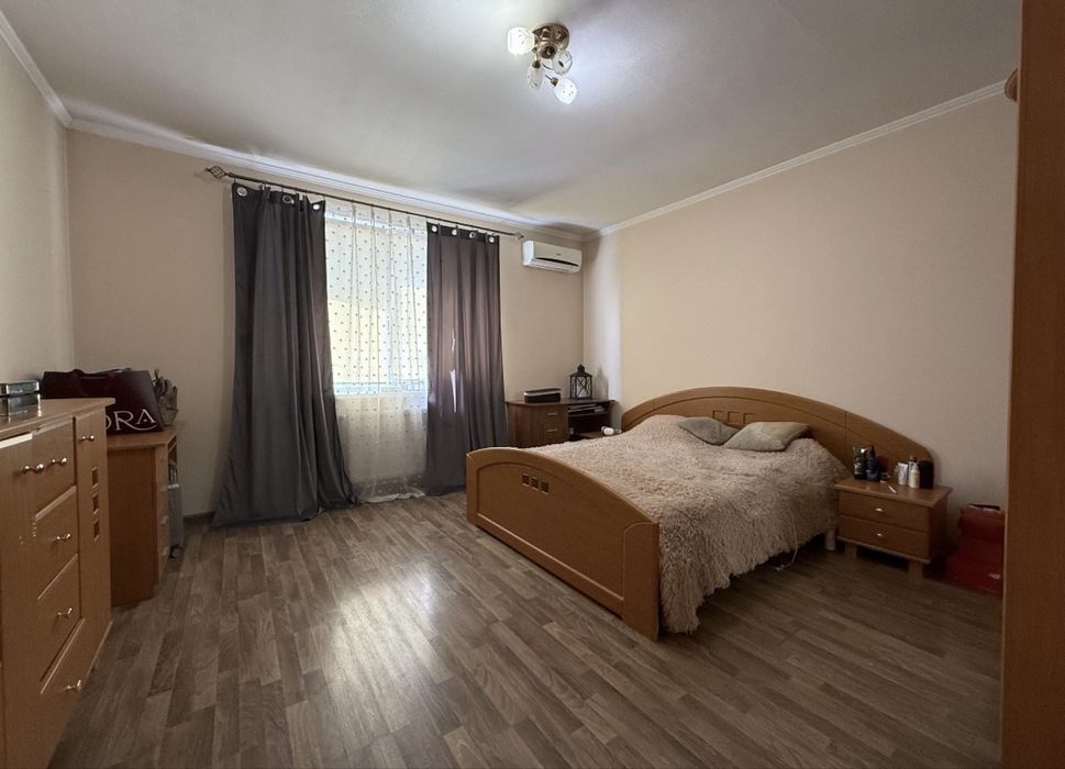 Продаж , 2кім, газ, район ТЦ « Дастор»