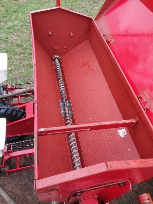 Sprzedam siewnik do kukurydzy