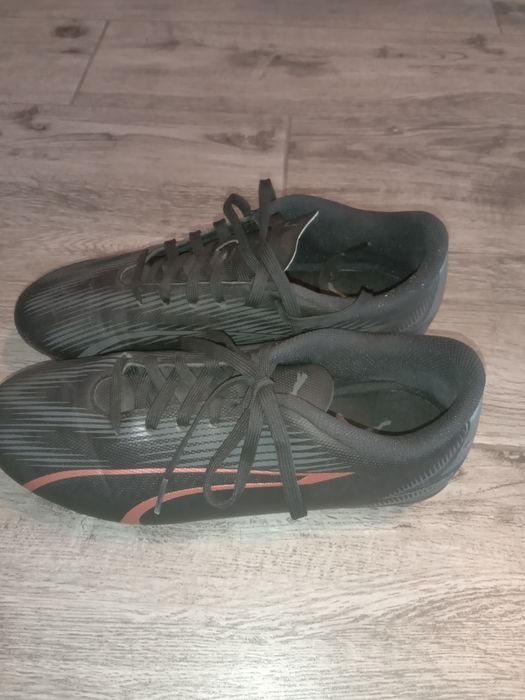 Korki lanki Puma rozm.37, czarne