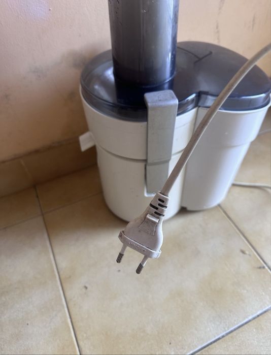Maquina de fazer sumos eletrica
