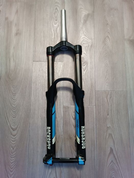 vyxぃ　 Rock Shox Domain 302: 4 700 грн. - Велозапчасти Кривой Рог на Olx