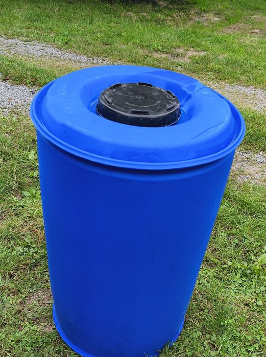 Beczki beczka 220l po spożywce na kiszonki zboże deszczówkę itp