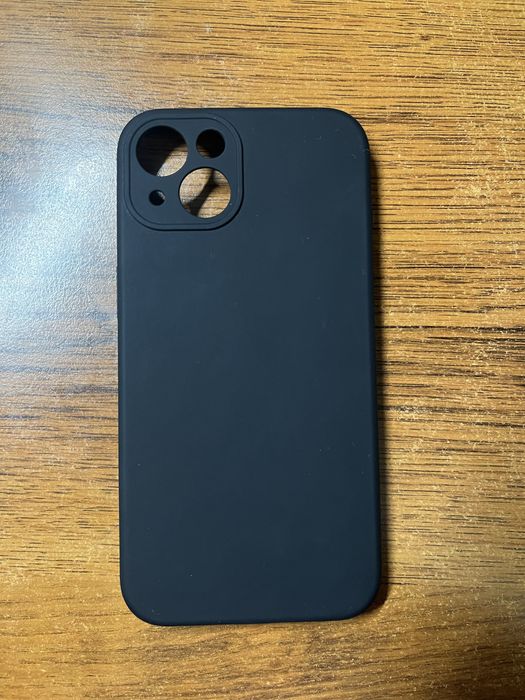 Продаю чохол для Iphone 13