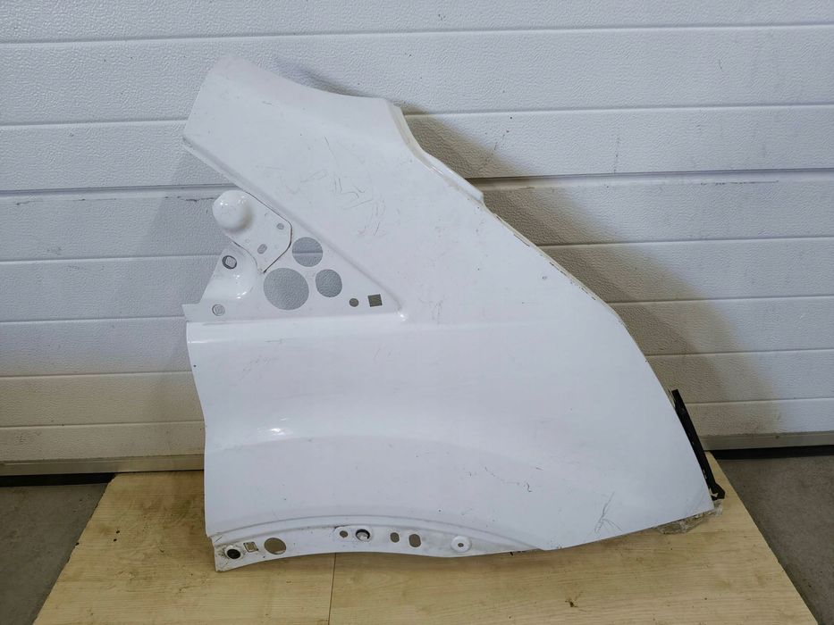 Błotnik Przód Strona Prawa Ford Transit Mk8