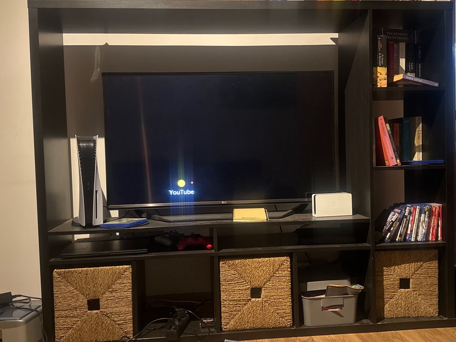 Movel ikea para tv em ótimo estado