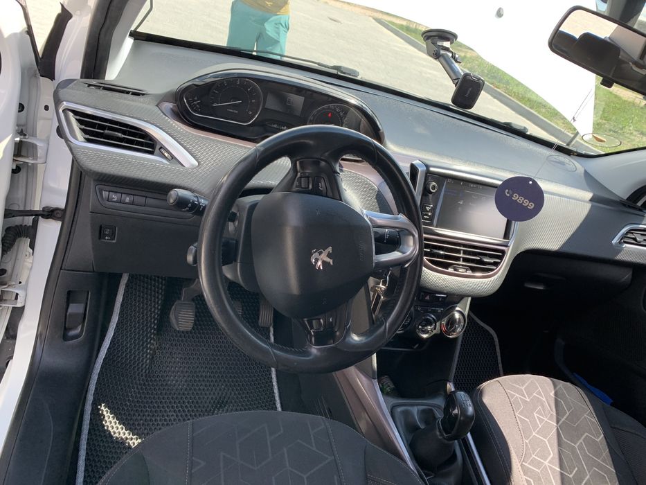 Продається молода !!!