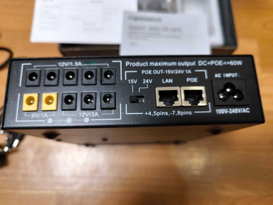 MARSRIVA KP7 10xDC/PoE OUT 9V/12V 60W 17600Ah Li-Ion