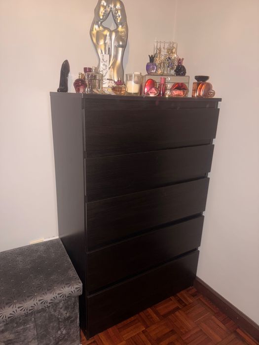 Cómoda para quarto