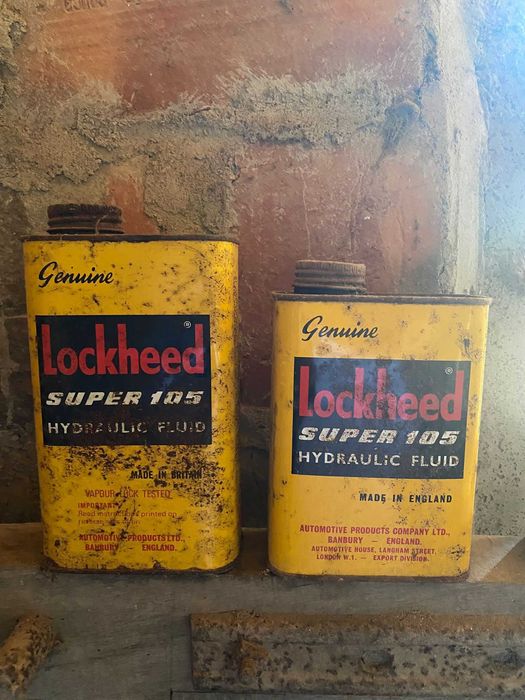 Latas de óleo Antigas