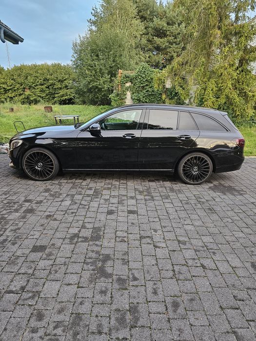Mercedes w205 1.6 d 2015r  136 koni 7 biegów automat