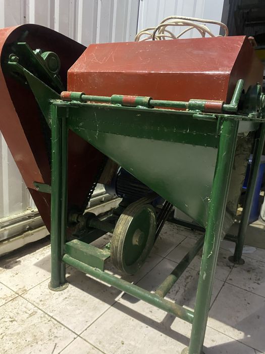 Валкова плющилка для зернобобових