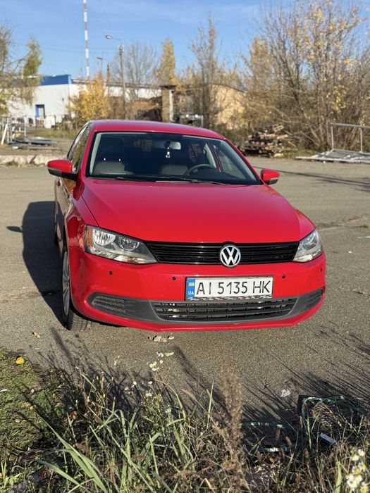Продаж Volkswagen Jetta 2013
