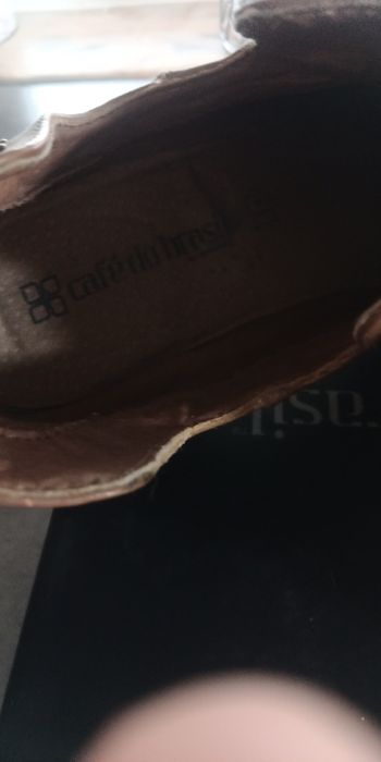 Botins camel com fecho