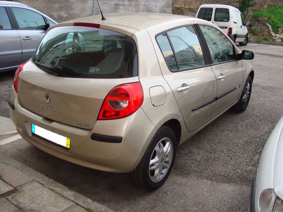 Renault Clio Dynamique 1.2 16V 75cv