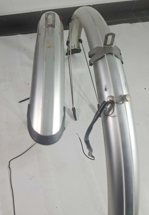 Komplet błotników do roweru rowerowe 50mm pod koło 28cali kable dynamo