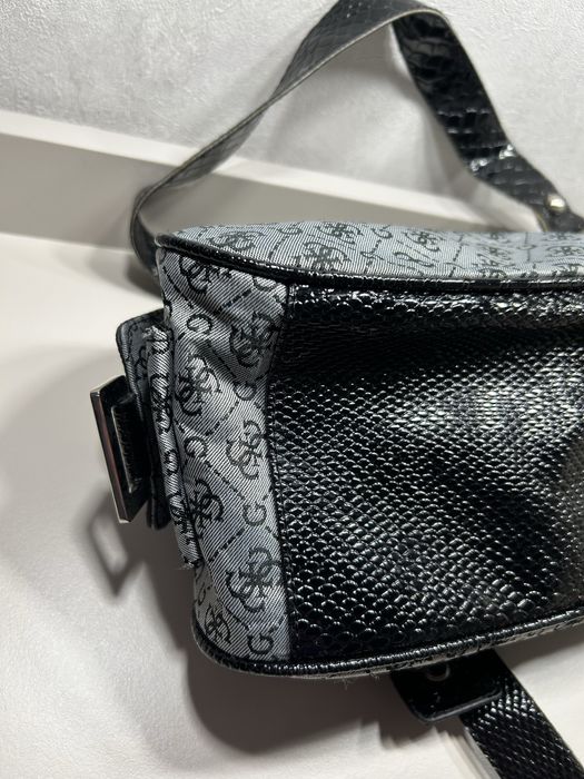 Вінтажна сумка від GUESS