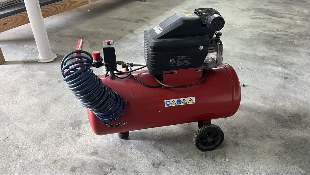 Vende-se compressor