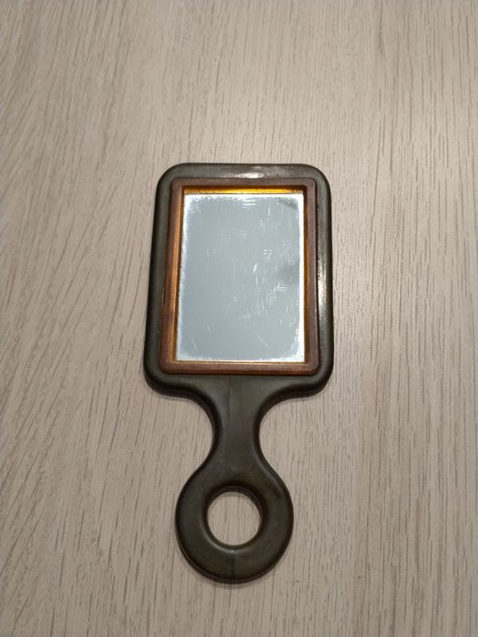 Lusterko kieszonkowe z PRL-u