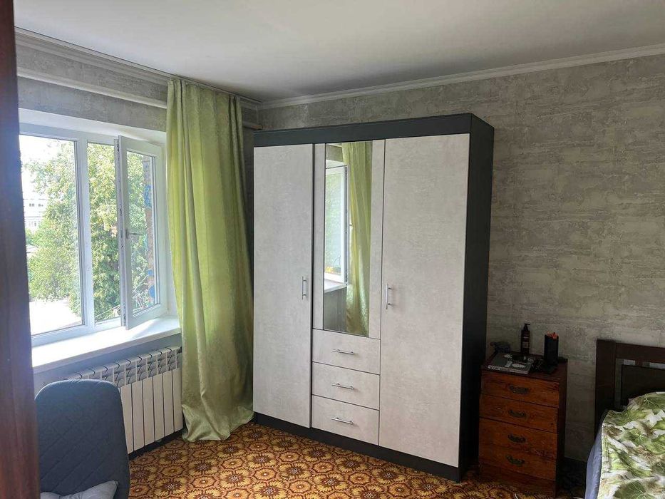 Продаж 2 х кімнат в гуртожитку