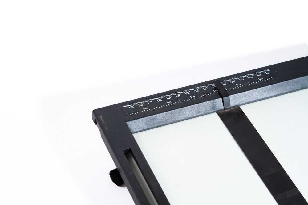 Máscara fotográfica para ampliação de negativos 20x25