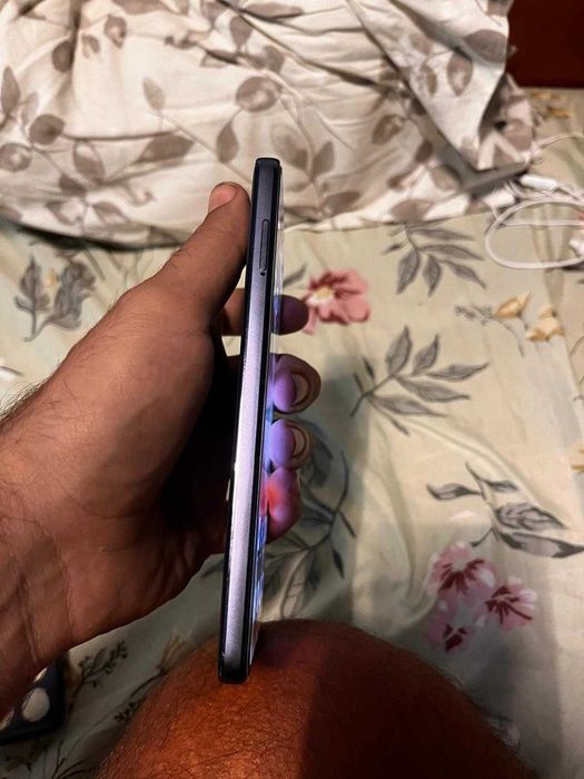 Motorola g86 power  5g 8+16/512gb com 6720 de bateria poucos dias