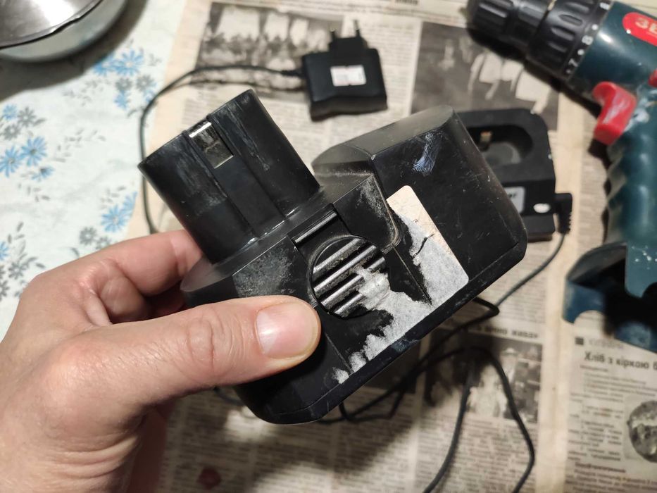 Шуруповерт аккумуляторный ЗША-12 и зарядное устройство ОЛХ доставка