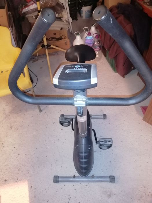 Bicicleta de gimnasio