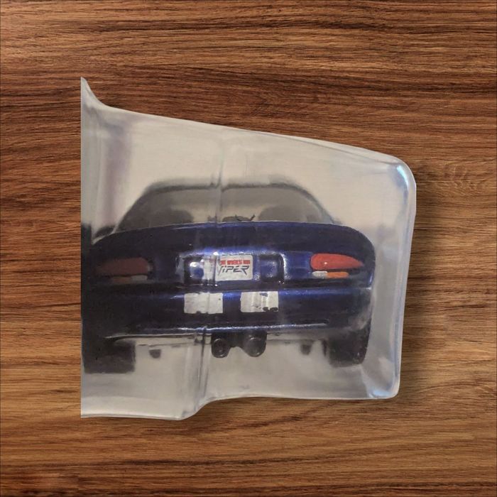 Hot wheels 96 dodge viper gts