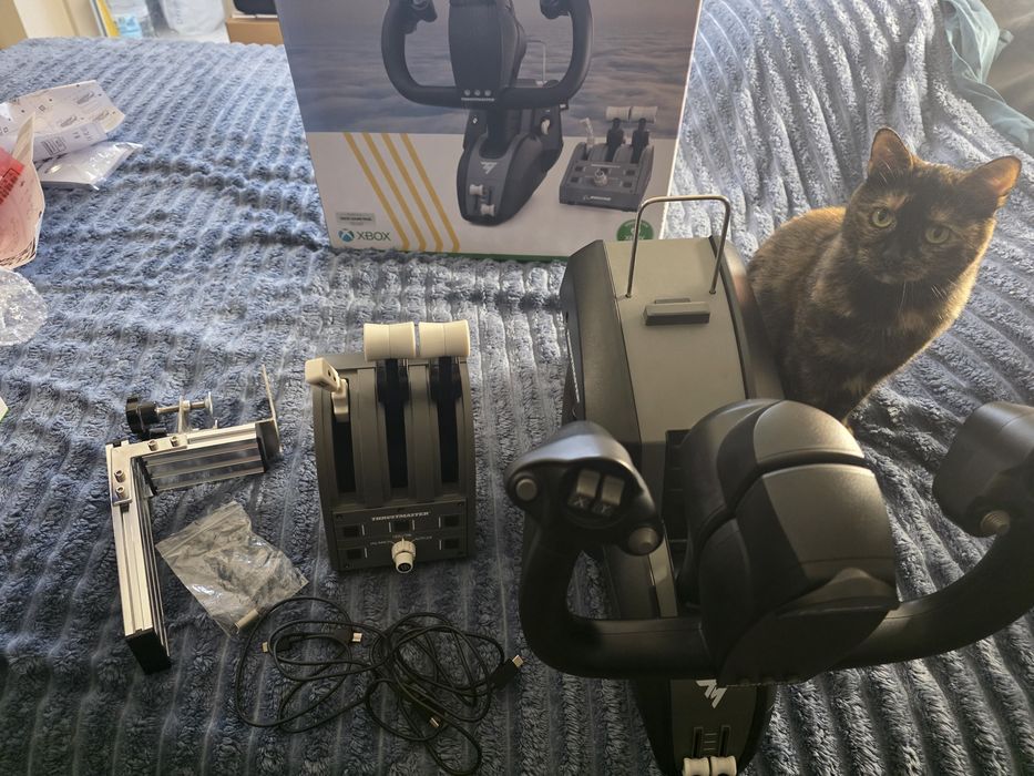 Штурвал Thrustmaster TCA Yoke pack  Boeing Edition