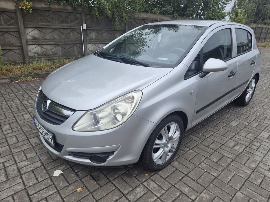 Opel corsa D 2010 rok 5drzwi