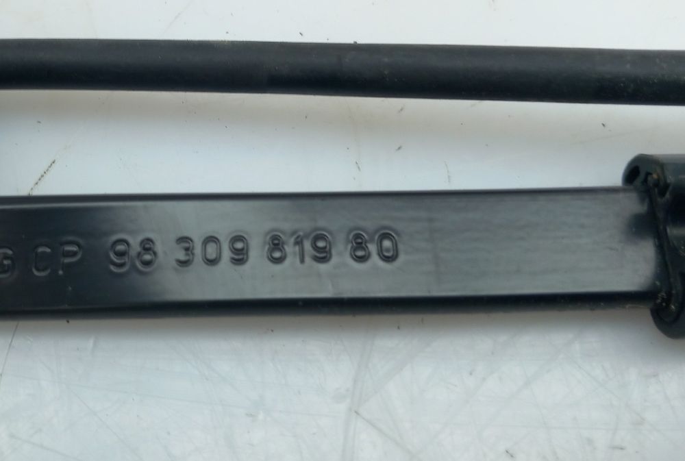 Haste / braço de escova limpa vidros frente direita PEUGEOT 308 SW III