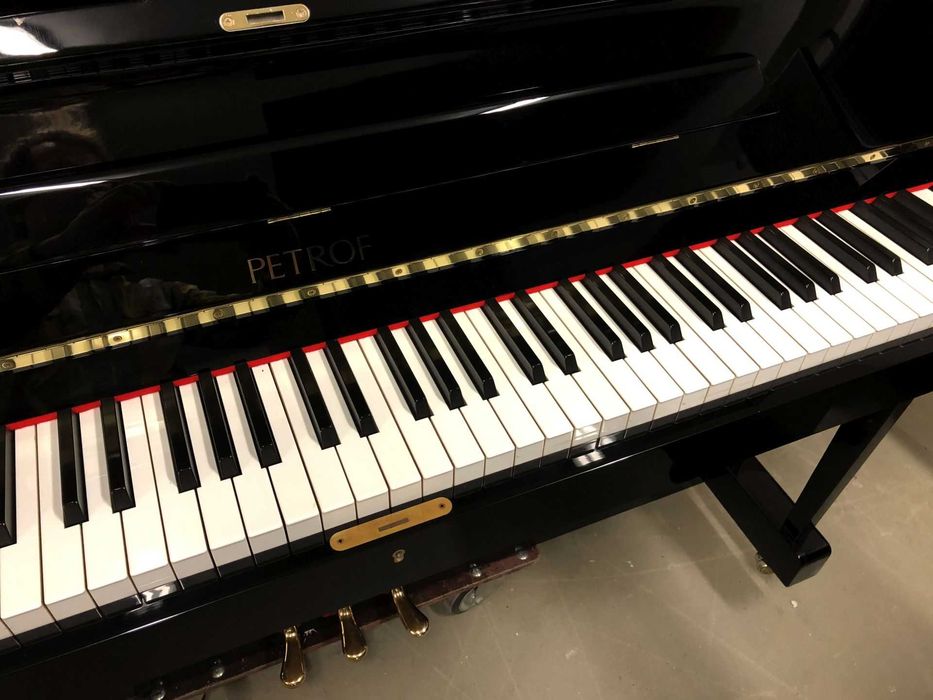 Pianino koncertowe Petrof P125 czarne