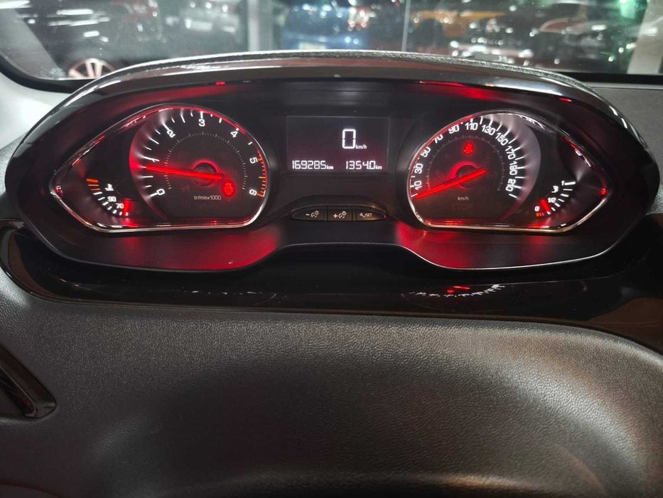Peugeot 208 1.6 e-HDi Active