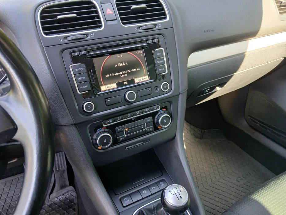 Volkswagen Golf VI 1.6 TDi, bogato wyposażony. Zadbany