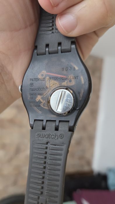 Relógio Swatch BROWN REBEL — Swiss Made, com Caixa