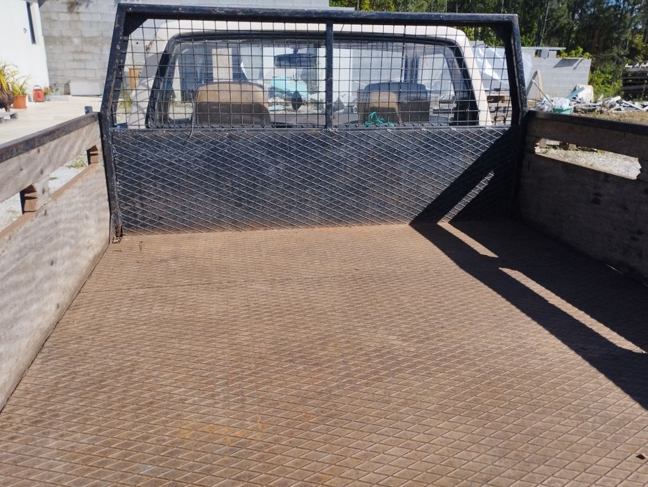 Toyota Hilux ln 56