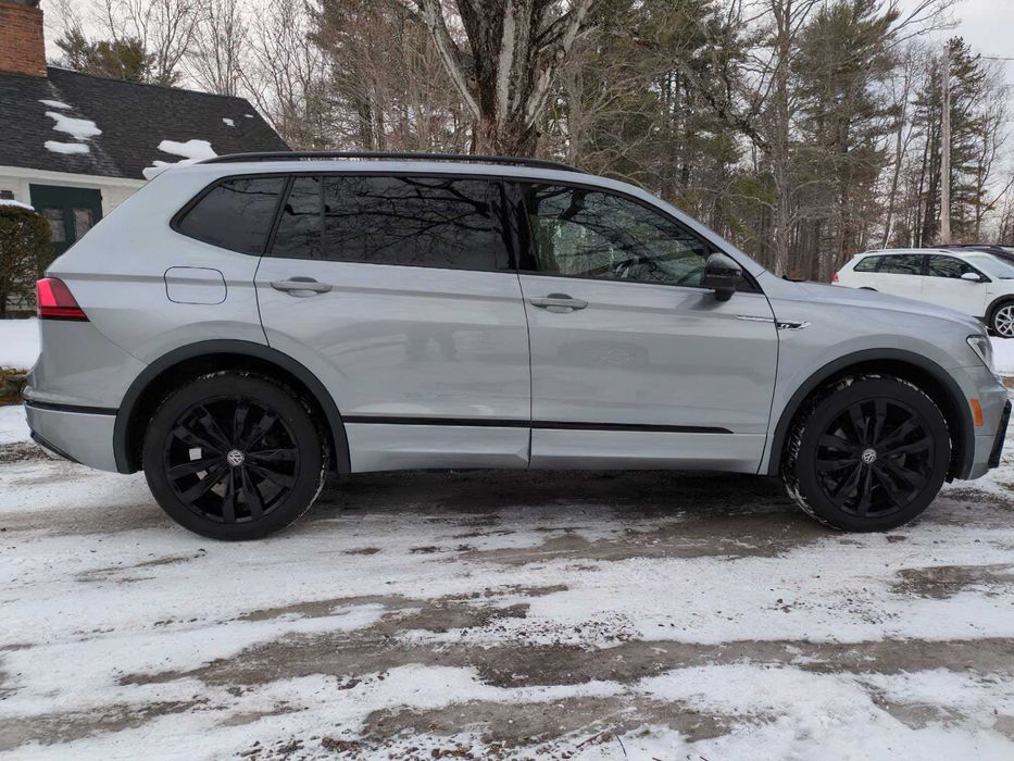 Volkswagen Tiguan      2020