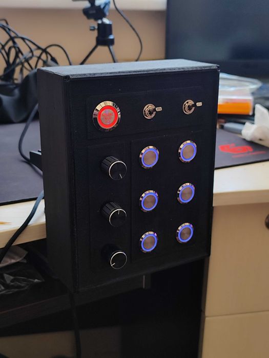 DIY Button Box для Сімрейсингу