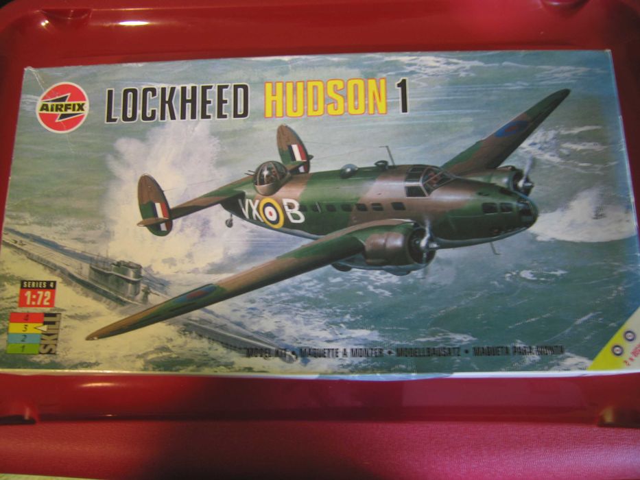 Kits de aviões de montar (edições anos 90)-itens 20 a 23 (total de 23)