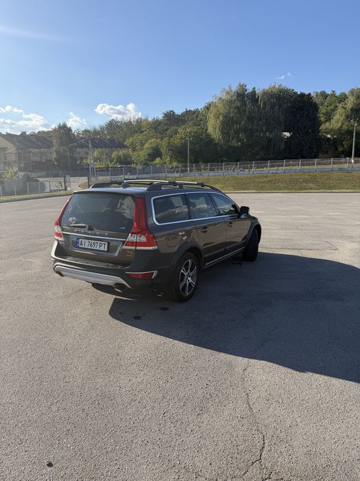 Volvo xc70 2013 3.0 бензин турбо 305 к.с.
