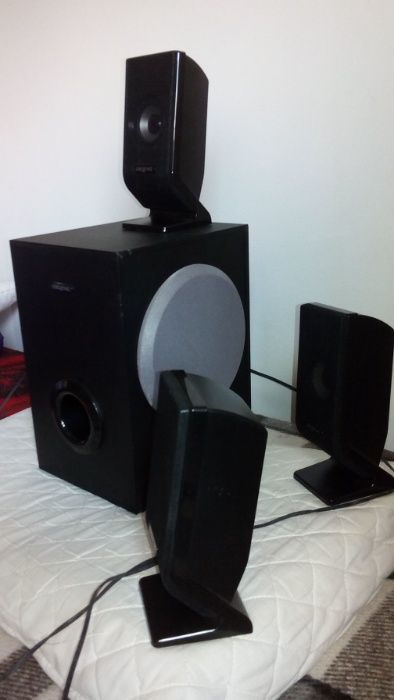 Colunas Creative Inspire A500