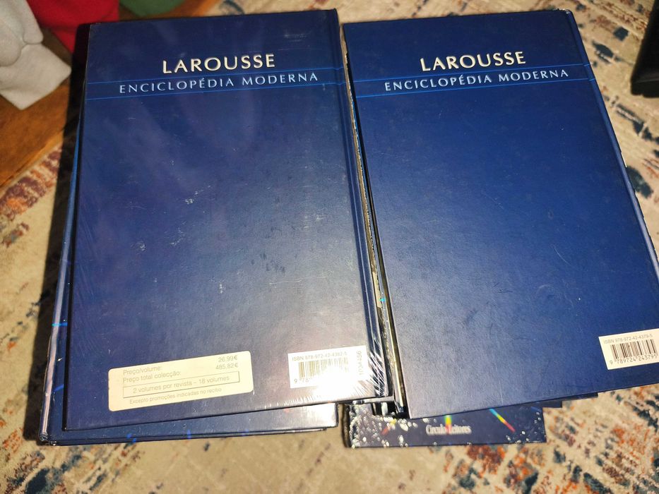 Enciclopédia Moderna Larousse - 18 volumes